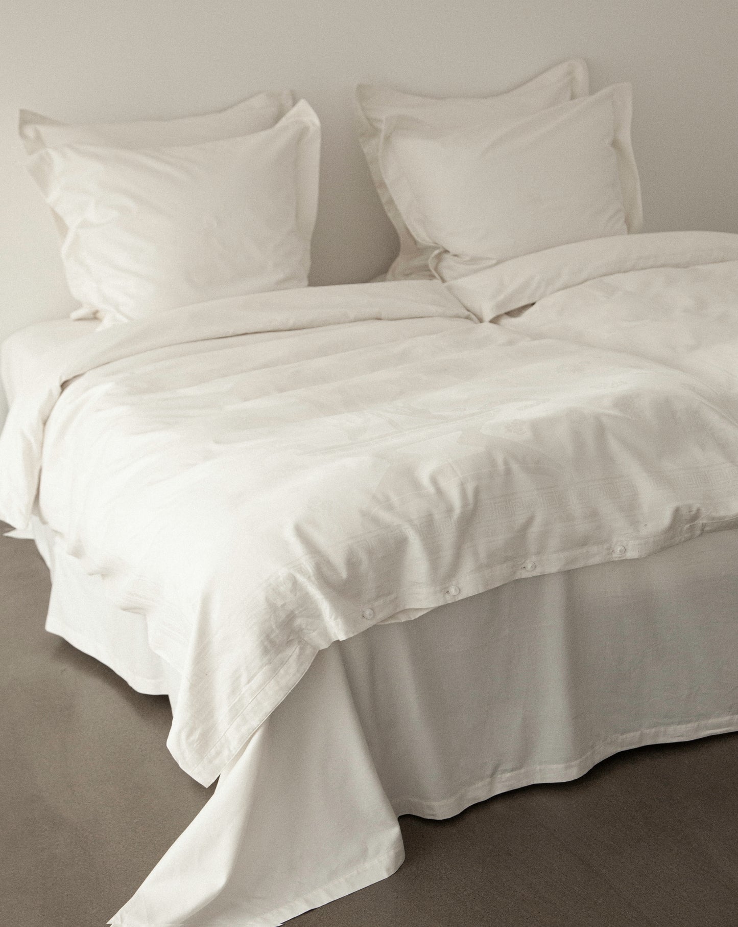 FOUNTAIN BLOSSOM DUVET COVER WHITE CHALK