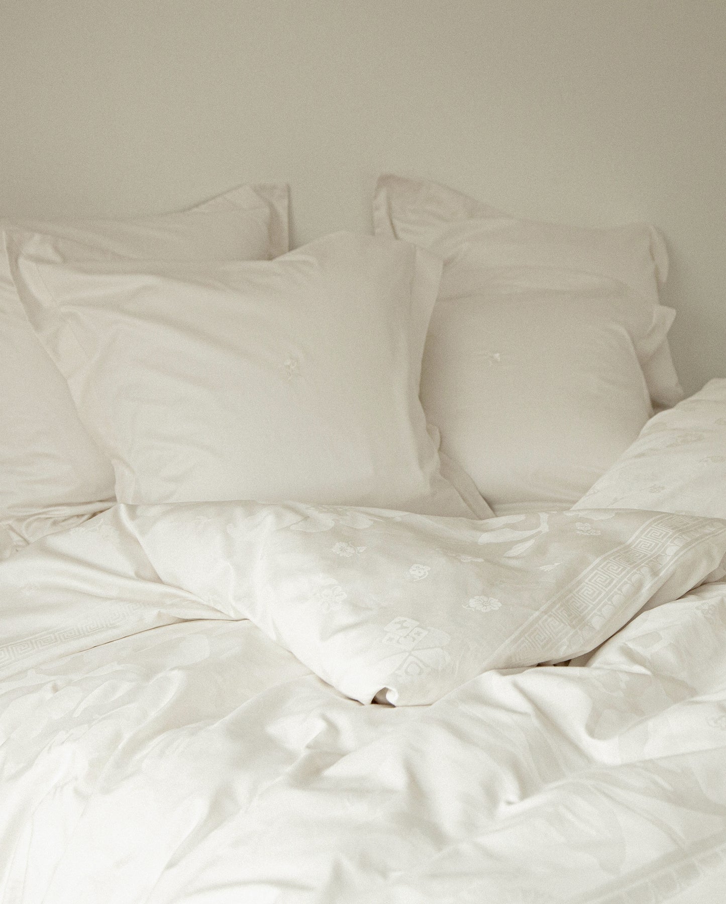 FOUNTAIN BLOSSOM DUVET COVER WHITE CHALK