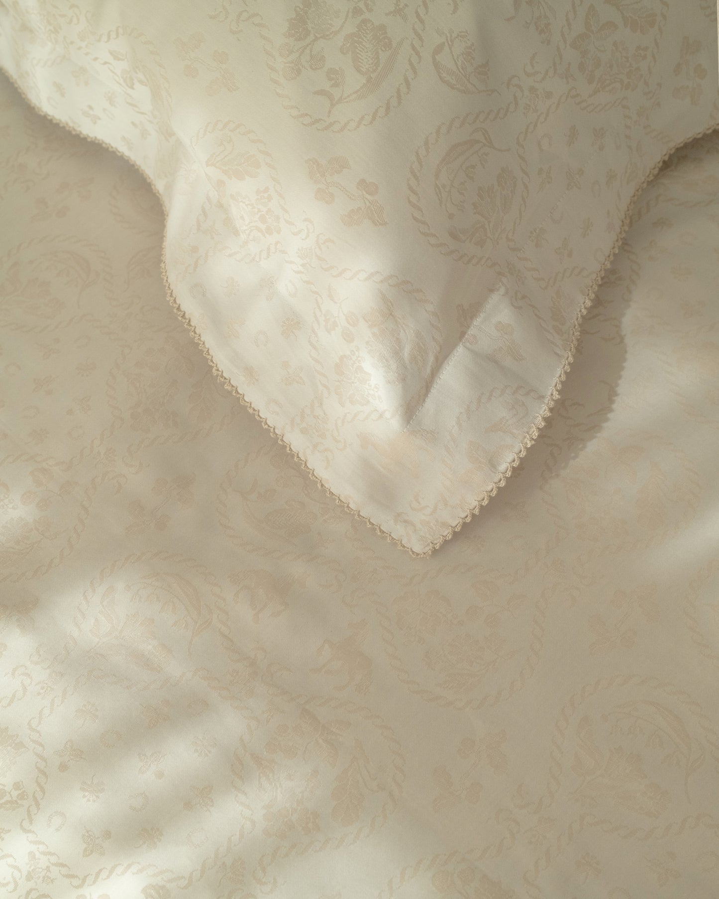 MORNING MEADOW PILLOW CASE SAND STONE