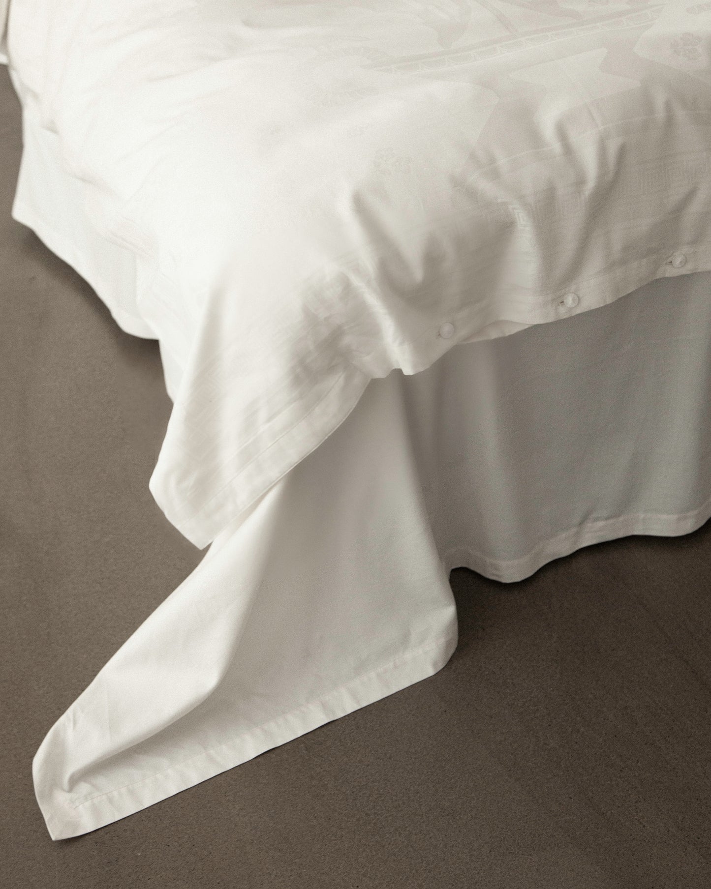 FOUNTAIN BLOSSOM FLAT SHEET WHITE CHALK