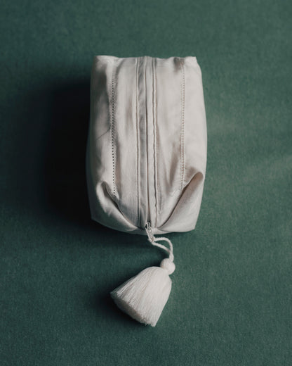 YDUNS LACE POUCH PETITE ANTIQUE IVORY