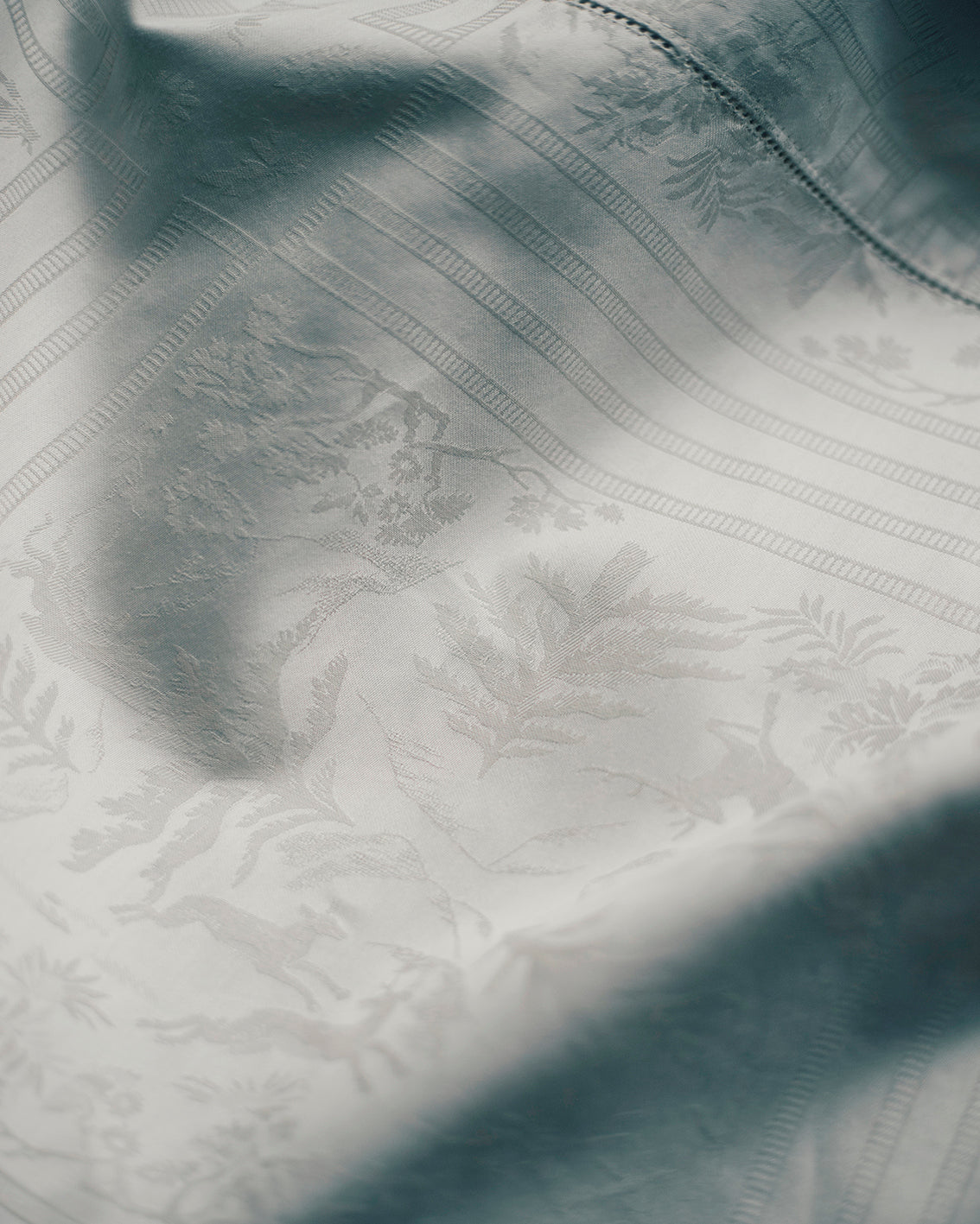 WONDER SCAPE HOUSE ROBE PALE ASH